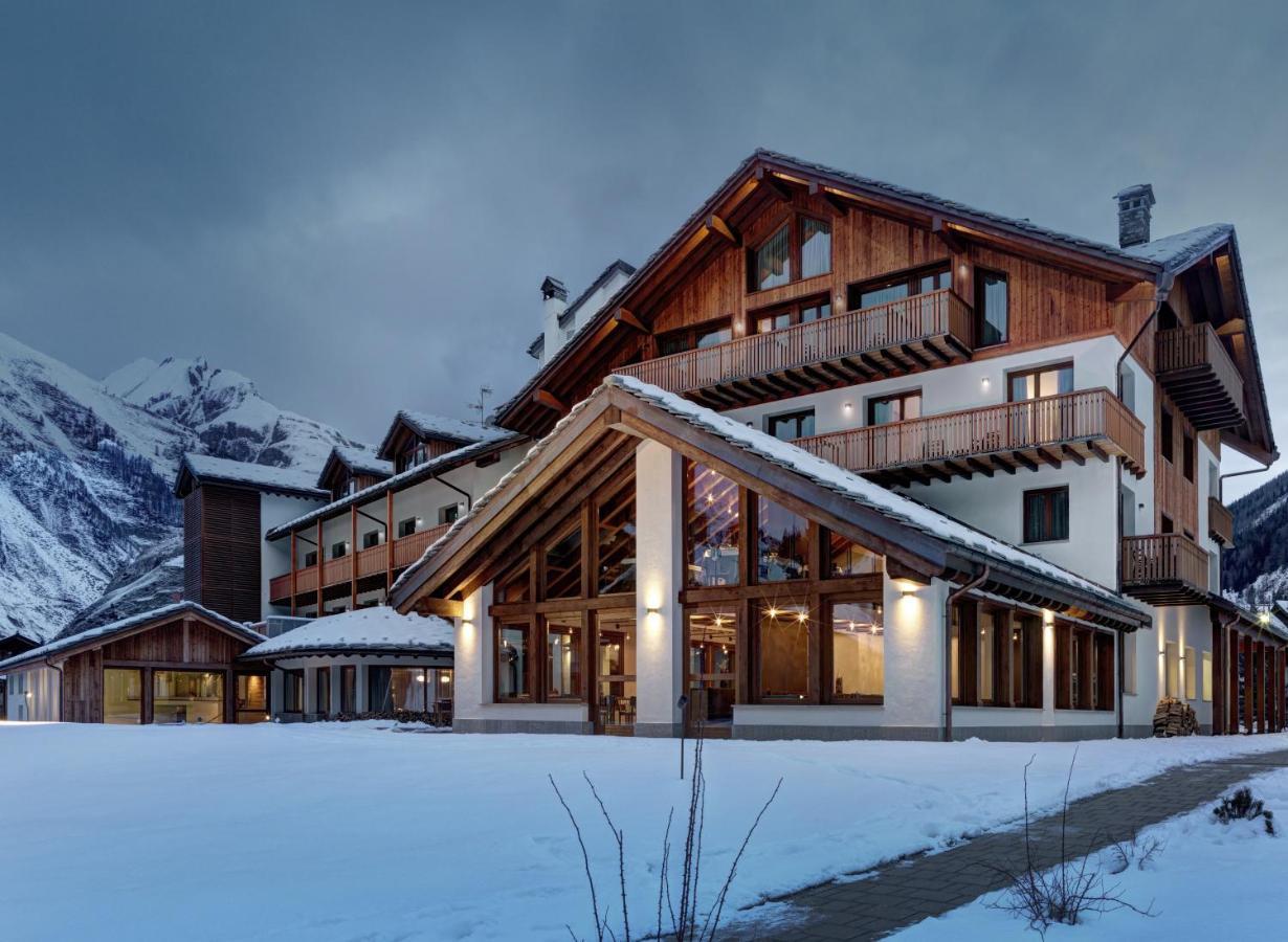 Montana Lodge&Spa Design Hotel La Thuile Buitenkant foto